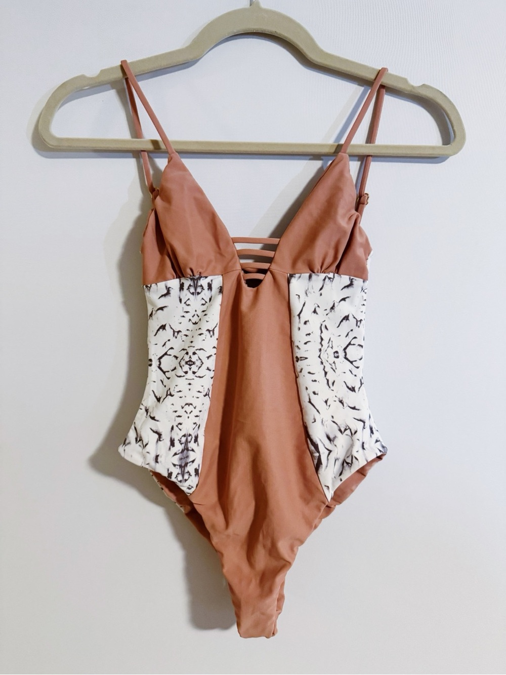 Issa de Mar - RARE Temae Strappy One Piece